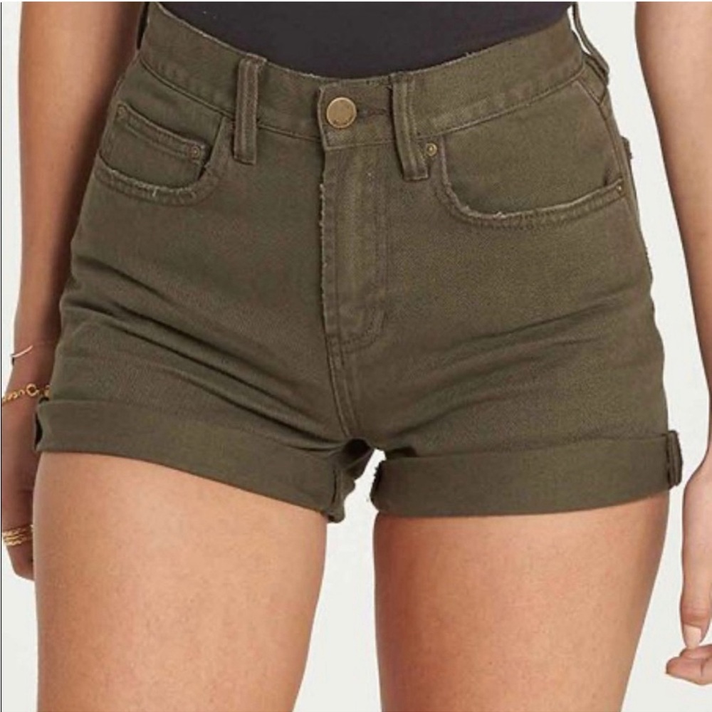 High Tide Cuffed denim Billabong high waisted short size 28